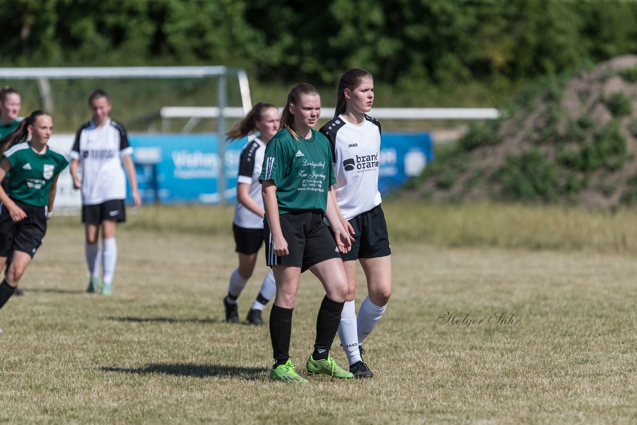 Bild 303 - wBJ TuRa Meldorf/Buesum - JFV Luebeck : Ergebnis: 1:0